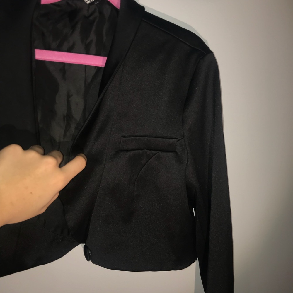 Jacket - Picture 3 of 4